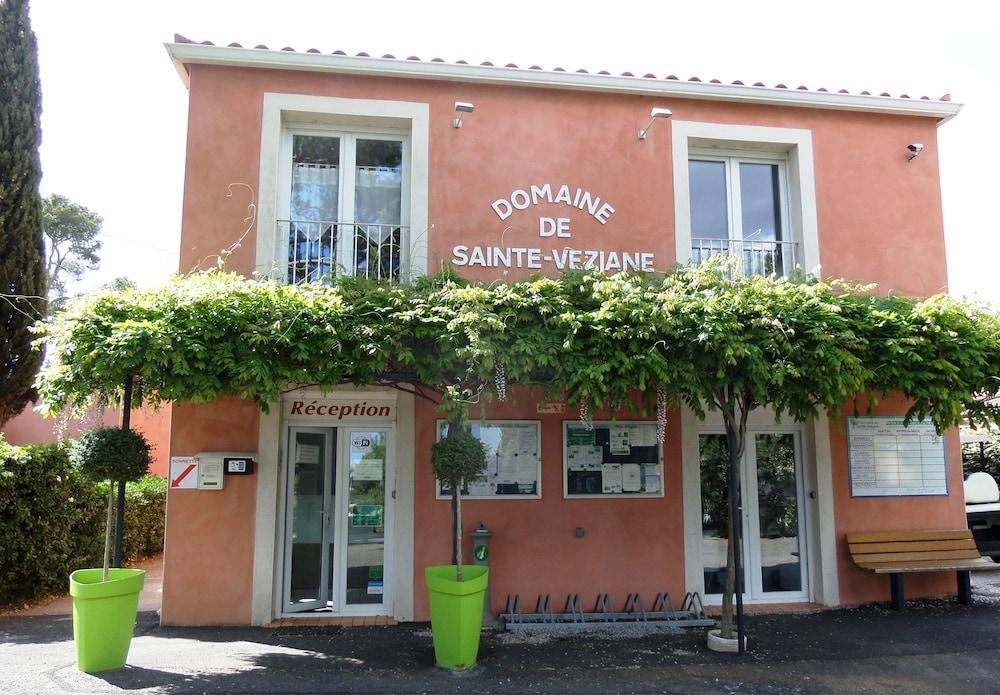 Domaine Sainte Veziane Hotel Bessan Exterior photo